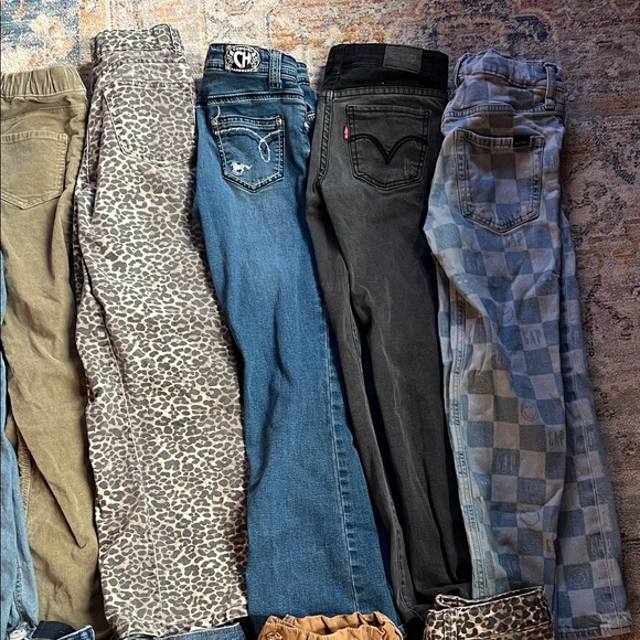 Assorted Girls Clothing Collection - Picture 4 of 5